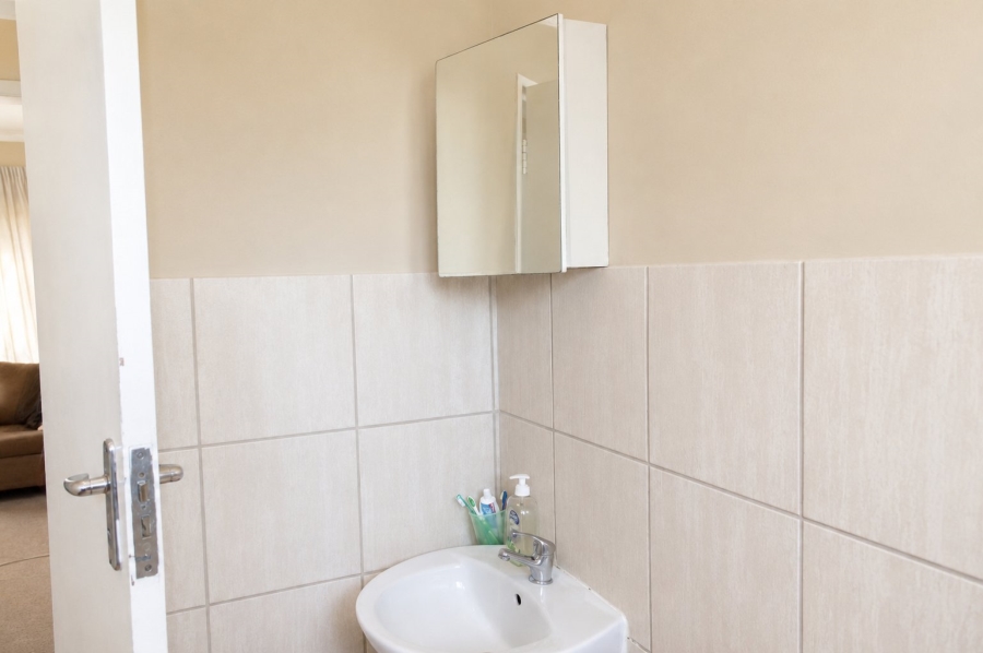 2 Bedroom Property for Sale in La Hoff North West